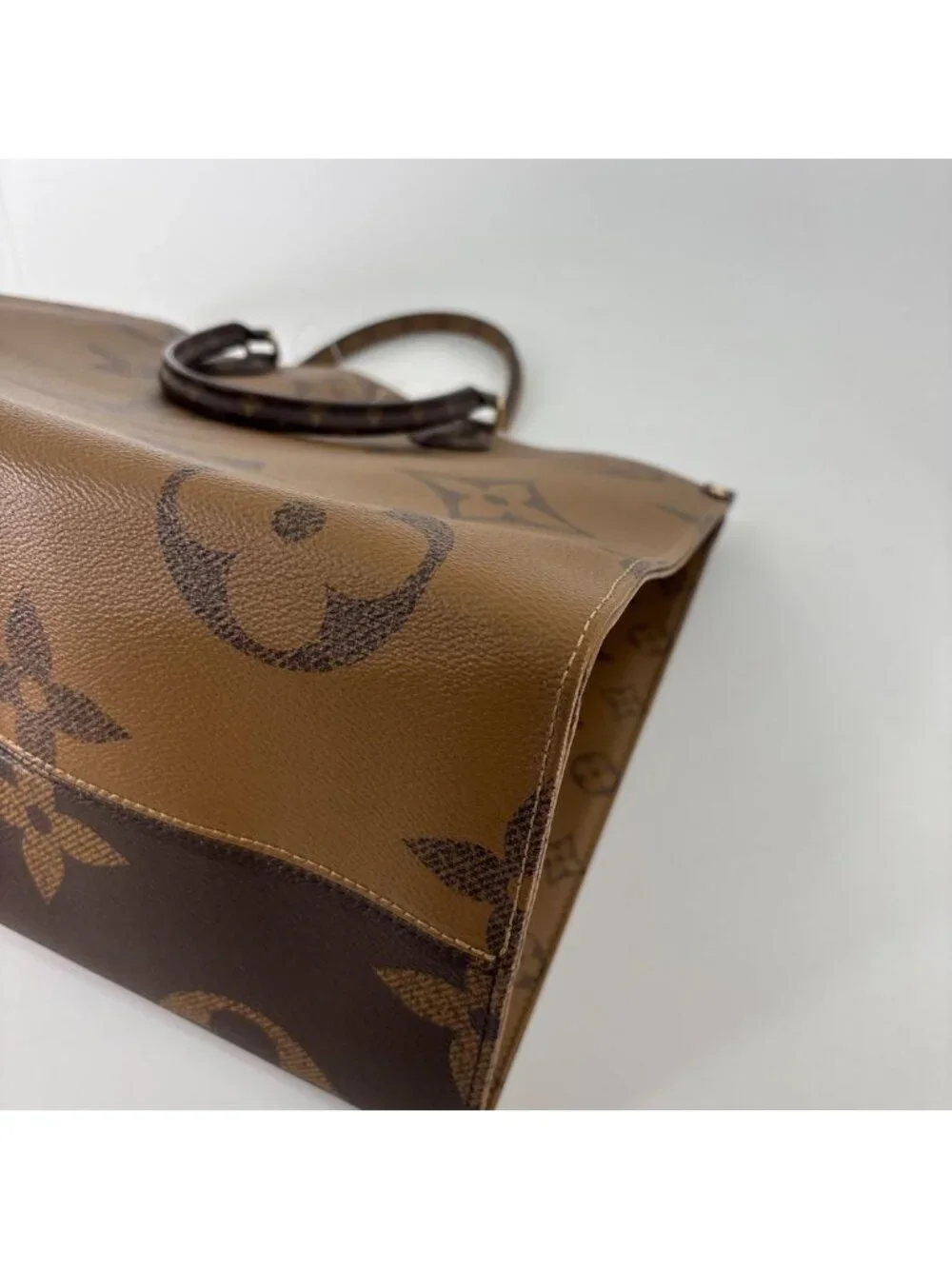 Louis Vuitton Monogram Giant On The Go GM Tote